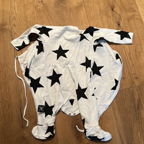 Newborn onsie - Picture 4 of 5